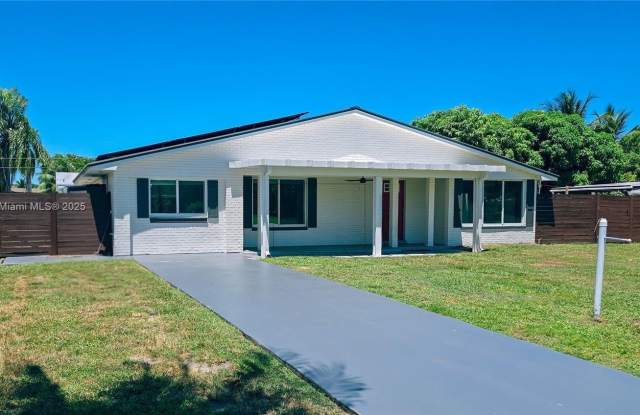 4587 Barrett St photos photos