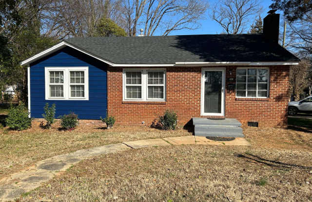 Comfortable 3 Bedroom Home in West Charlotte photos photos Comfortable 3 Bedroom Home in West Charlotte photos photos