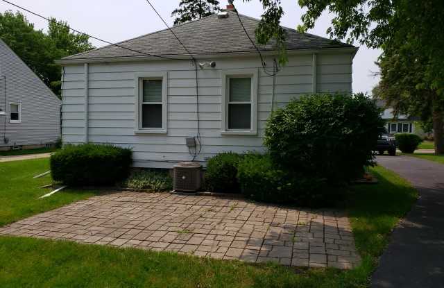 2868 Buckingham Avenue Gallery 2