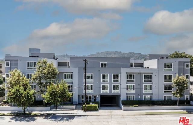 10878 Bloomfield St - 10878 Bloomfield Street, Los Angeles, CA 91602