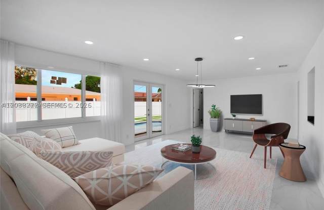 1825 NE 197th Ter Gallery 3