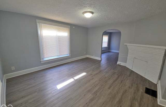 3132 Graceland Avenue Gallery 4