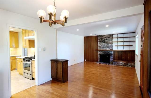 415 Briarfield Way Gallery 3