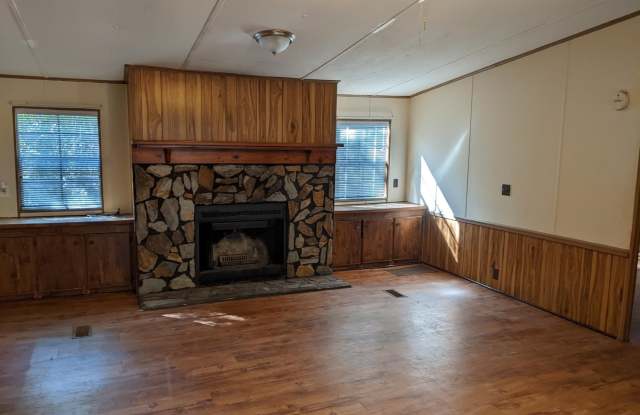 11231 Daddy Hall Lane Gallery 3
