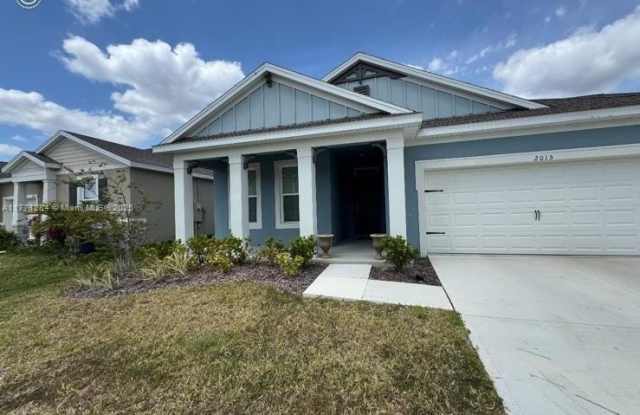2015 Rankin St photos photos