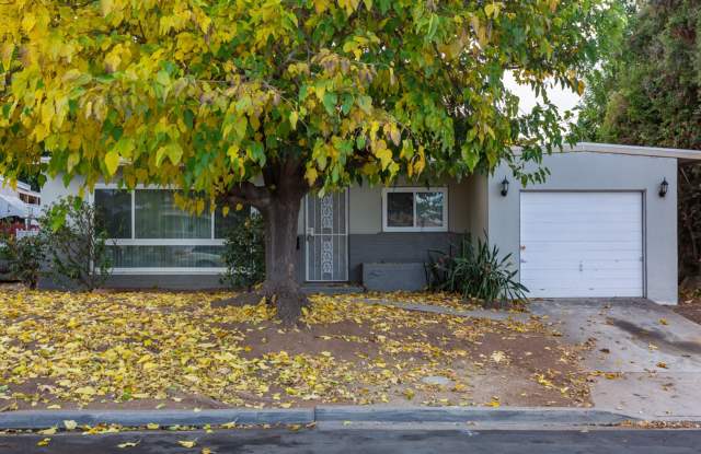 Traditional Home with Large Backyard! photos photos
