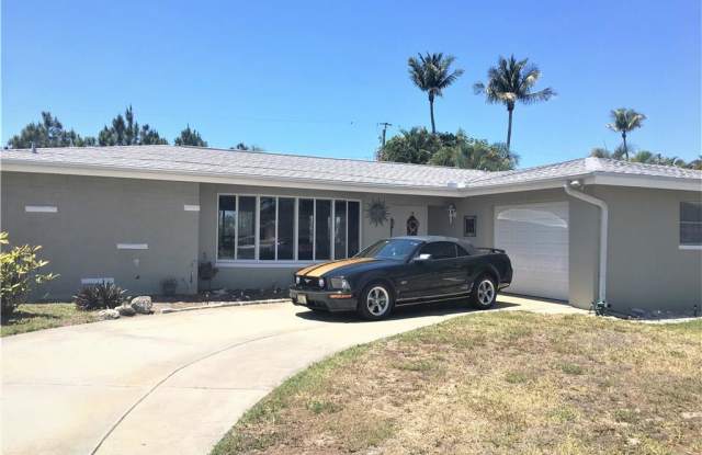 7002 Overlook DR - 7002 Overlook Drive, Cypress Lake, FL 33919