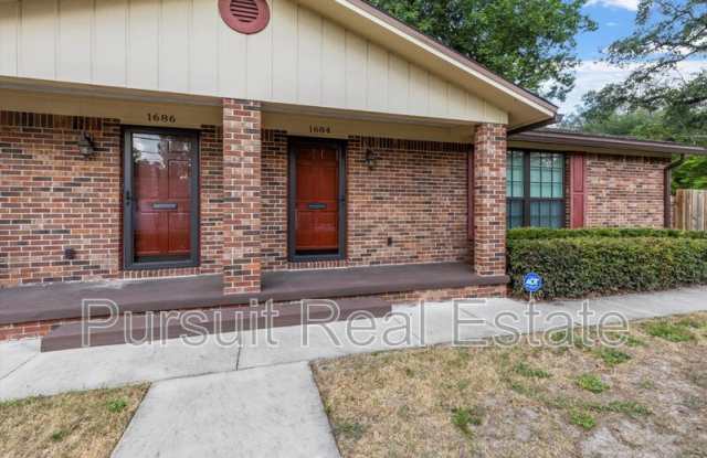 1684 Pine Grove Avenue - 1 Gallery 3