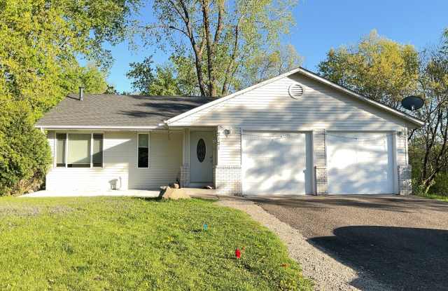 Large Single Family House in Oakdale!! DON'T MISS!! photos photos
