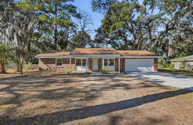 Ranch Home on Wilmington Island For Lease! photos photos