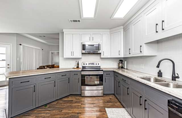 3437 Myrtle Grove Dr Gallery 2