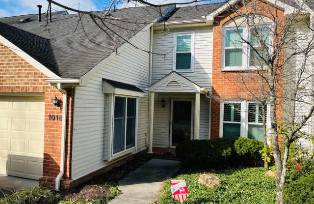 Upscale 3 Bedroom 2.5 Bath Townhouse photos photos