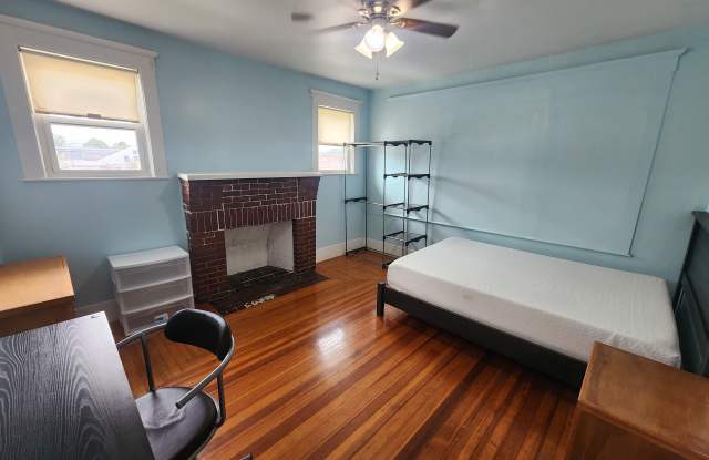 44 Woodbine St - 44 Woodbine Street, Quincy, MA 02170