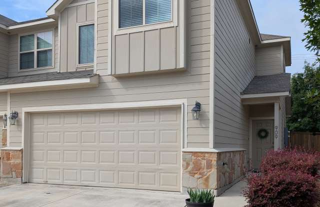 909 Crystal Brook Cove photos photos