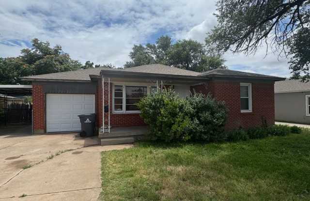 Located Avondale!!! 2/1 CH/A Gallery 1