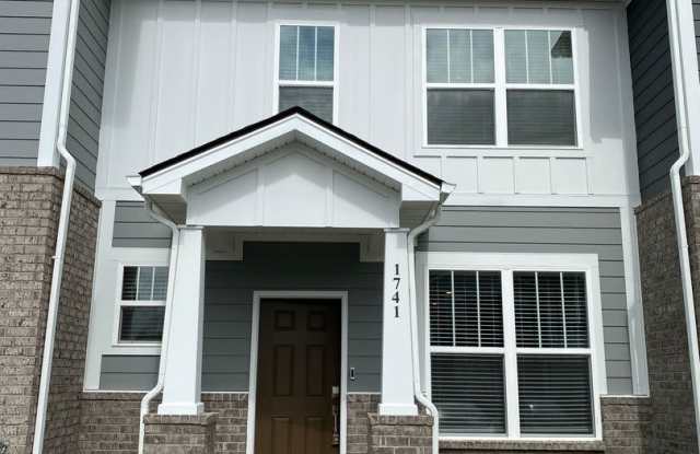 Blackman School Zoned - 3 BR 2.5 BA - Open Floor Plan! Gallery 1