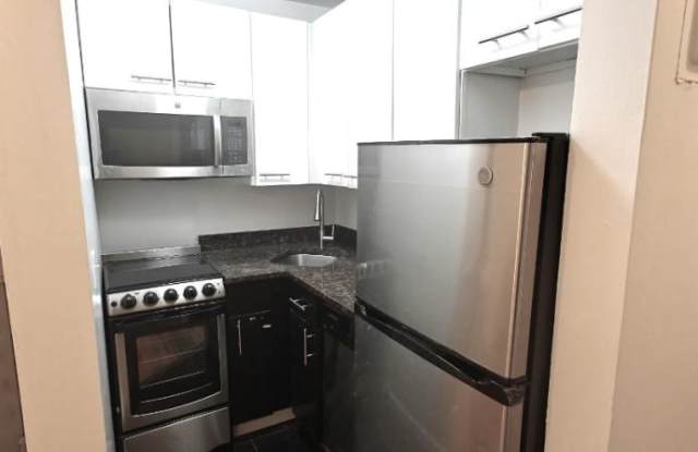 525 West 49th Street - 525 West 49th Street, New York City, NY 10019