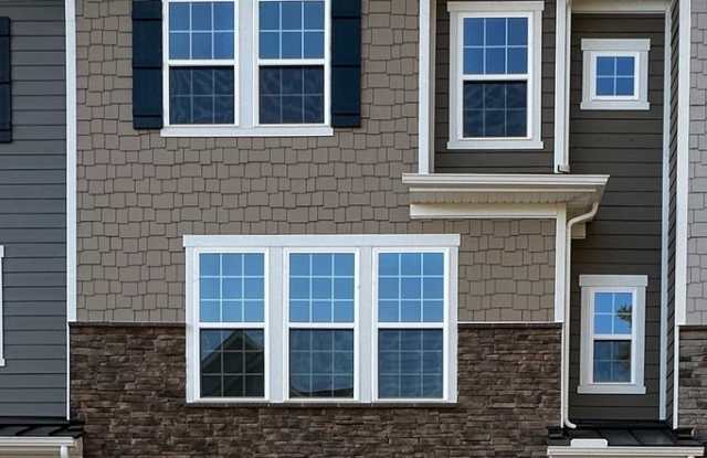 Elegant Townhome located in Ballantyne! photos photos