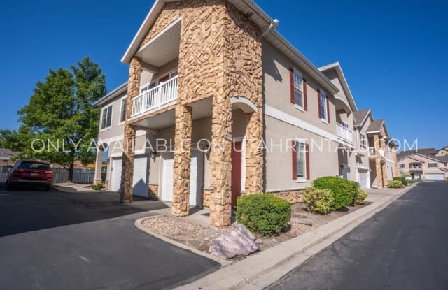 1052 Canyon Meadow Dr photos photos