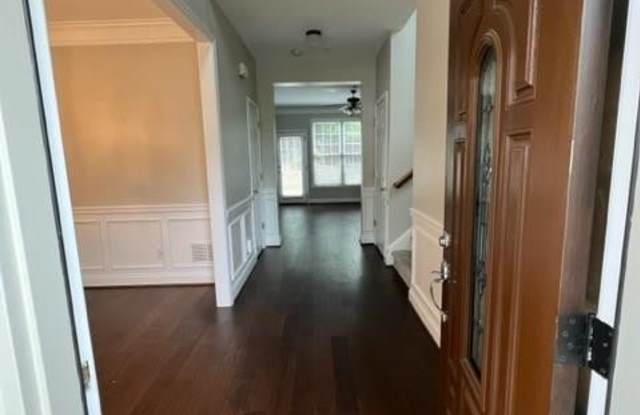 650 Maple Grove Way Gallery 4