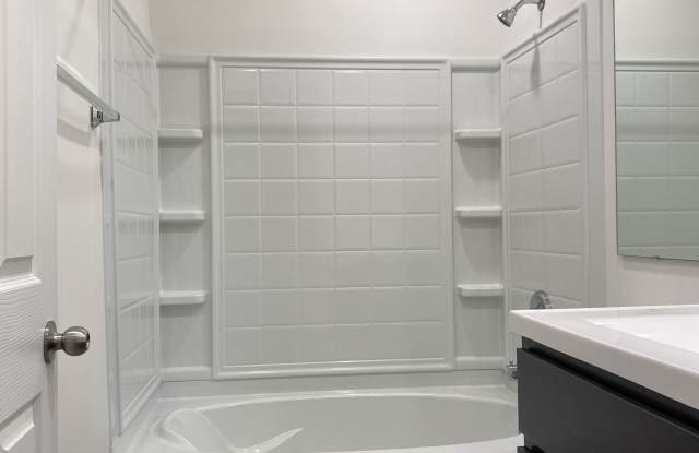3984 Brittany Circle - D Gallery 4