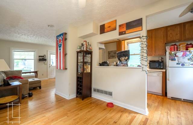 Available 6/10/2024 photos photos