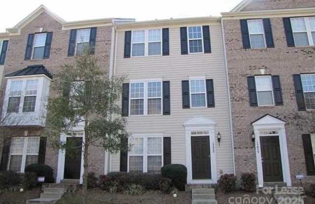 13055 Bullock Greenway Boulevard - 13055 Bullock Greenway Boulevard, Charlotte, NC 28277