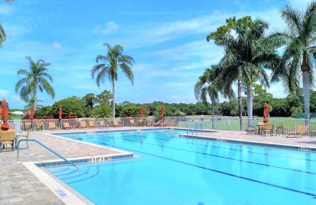 Seasonal Short-Term Villa located in Pelican Pointe Golf & Country Club! Gallery 4