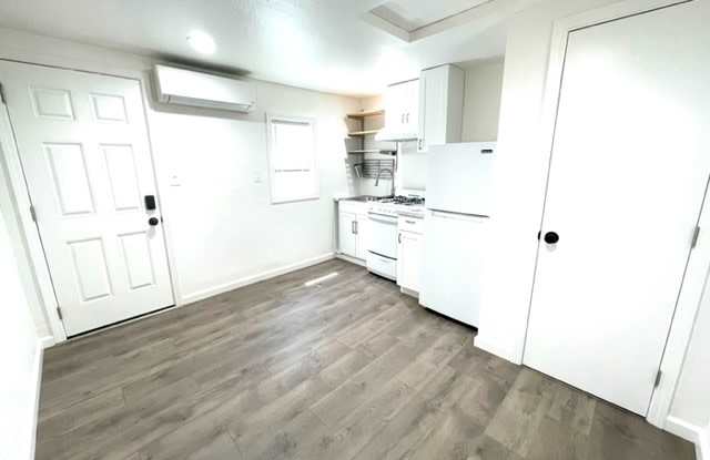 1460 North St photos photos