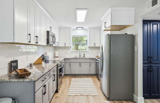 2545 Forest Park Gallery 2