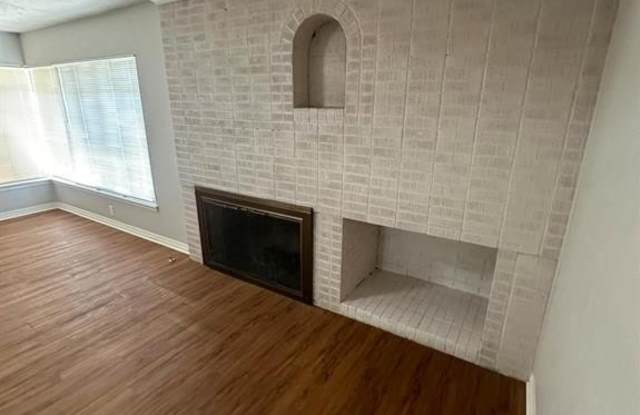 1756 Oakland Boulevard - 1756 Oakland Boulevard, Fort Worth, TX 76103