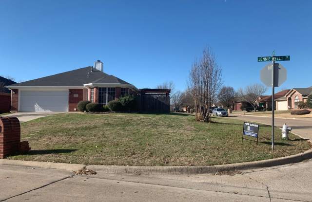 Charming 3BD/2BA Single-Story Home on Corner Lot | No Carpet | Must See! - 2705 Jennie Wells Drive, Mansfield, TX 76063