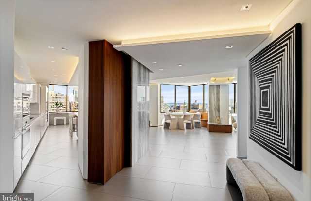 202-10 W RITTENHOUSE Square unit: 2106-2107 photos photos