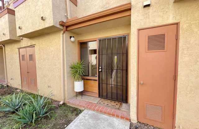4761 35th St Apt 9 Gallery 2