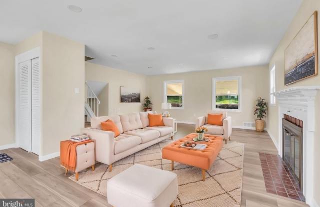 7536 ABBINGTON DR Gallery 4