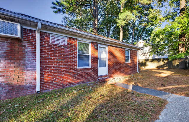 2 Bedrooms and Minutes From Town Center Gallery 2