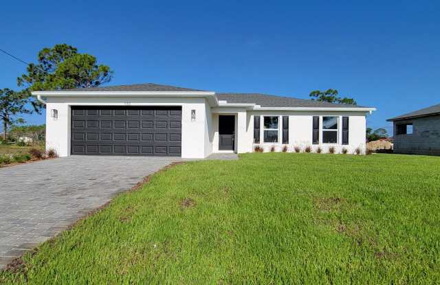 Charming & Modern 4 Bed 2 Bath with Screened Lanai photos photos