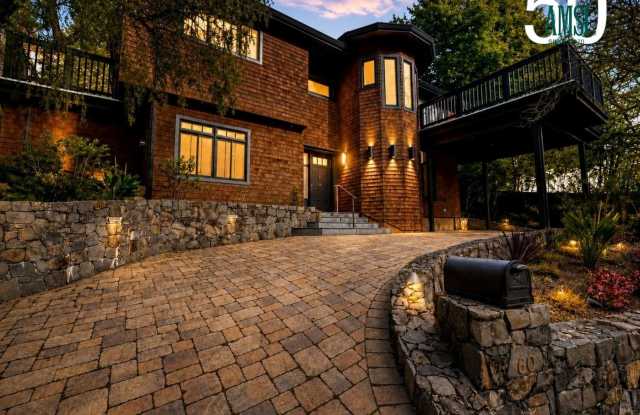 Private Craftsman Retreat | Walk to Downtown Larkspur | A/C + Multiple Outdoor Spaces photos photos