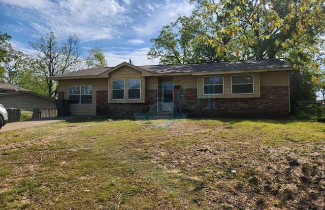 *Price Reduction* Nicely Updated Property!!!! Huge Backyard!!! photos photos