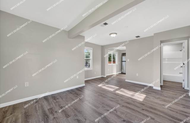 Fully Renovated 2-Bedroom Single-Level Home in Warren Gallery 4