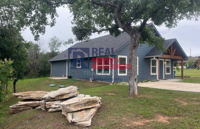 Attractive 3 Bed 2 Bath Home in Gated Lakeside Community! photos photos