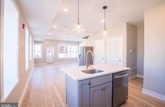 129 S 49TH Street unit: 2R photos photos