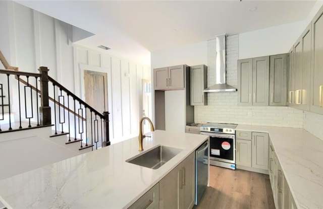 115 Stoneybrook Drive Gallery 2