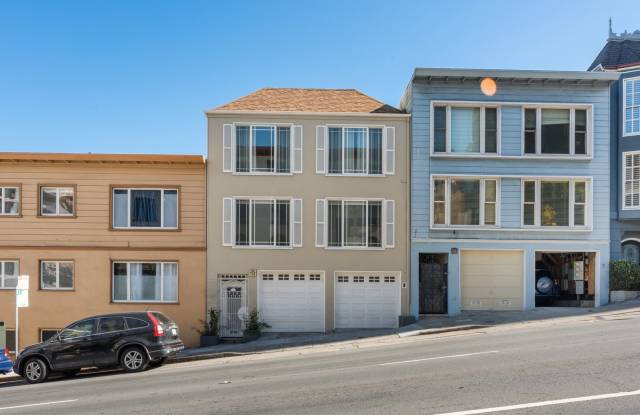 Stunning, Pet Friendly Edwardian 2BR Remodel in Prime location photos photos