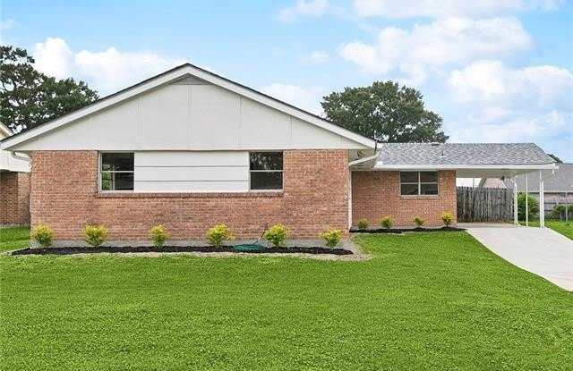 3809 HENICAN Place Gallery 1