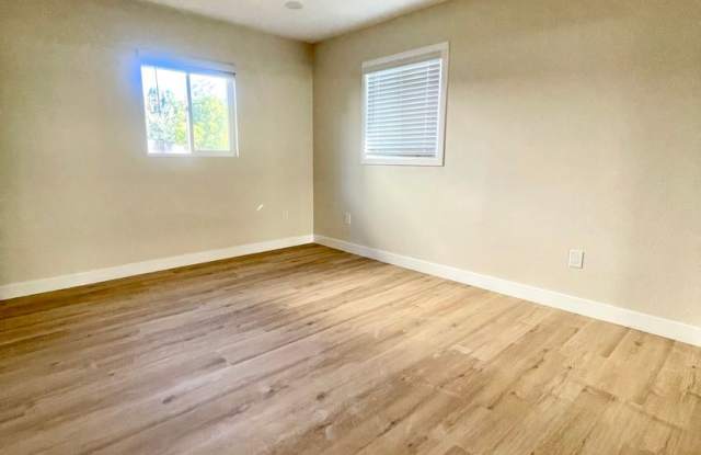 Newly renovated 3bd Gallery 3