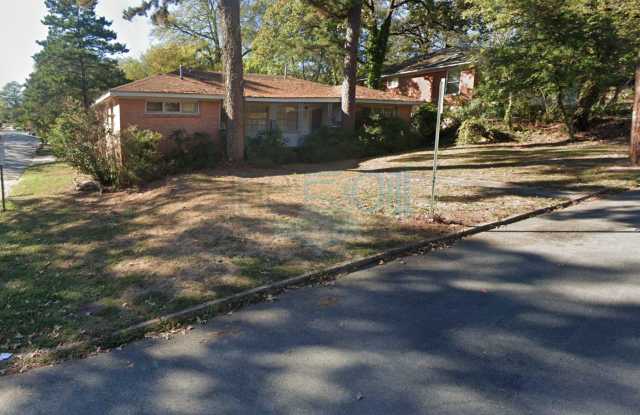 N Elm Duplex (200-202) photos photos