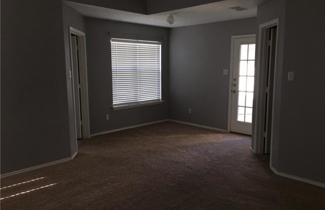 2519 Larkspur Lane Gallery 4