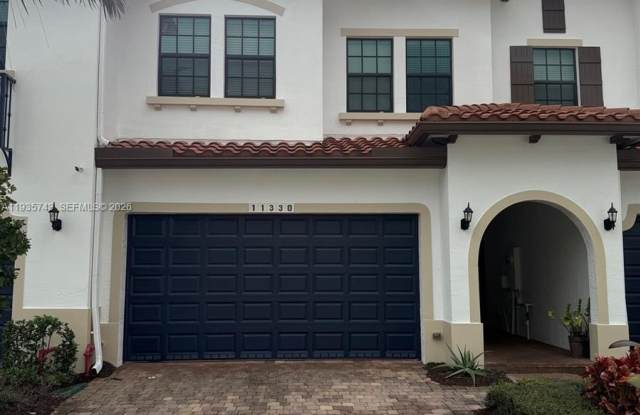 11330 SW 16th St photos photos