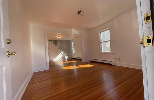 8 School Street Gallery 4